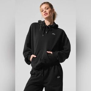 Women's ALO Yoga Accolade Sweatsuit Hoodie and Pants Set, M, Black